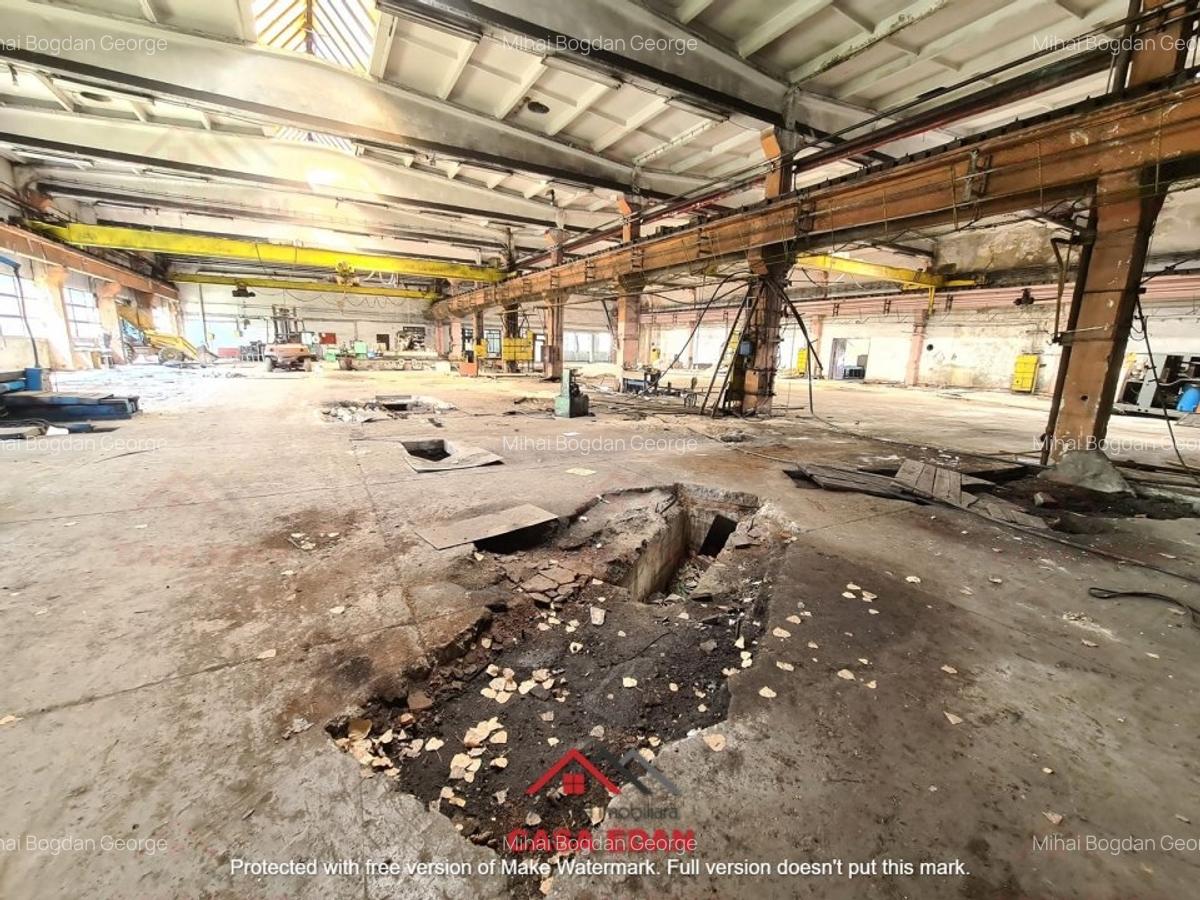 Hale industriale in Campina, 5444 mp total, teren 16.598 mp! - 4