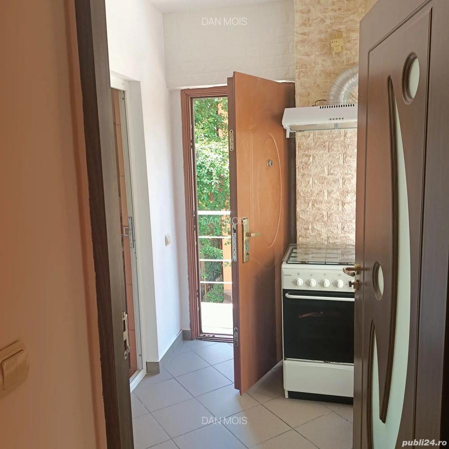 IIchiriere garsoniera - 3