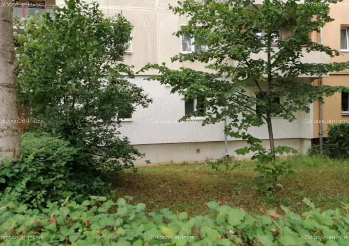 Apartament 4 camere, semidecomandat - zona Racadau - 8