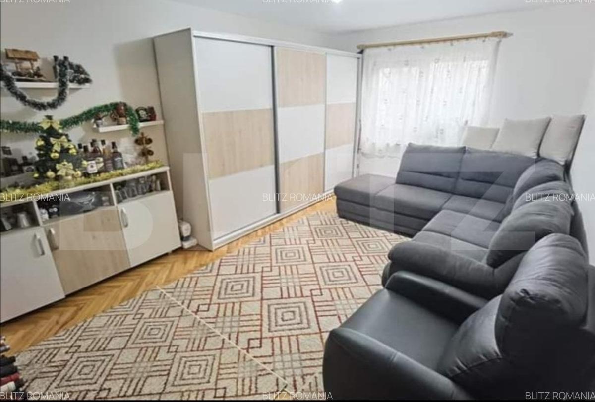 Apartament de 3 camere, decomandat, Rogerius - 1