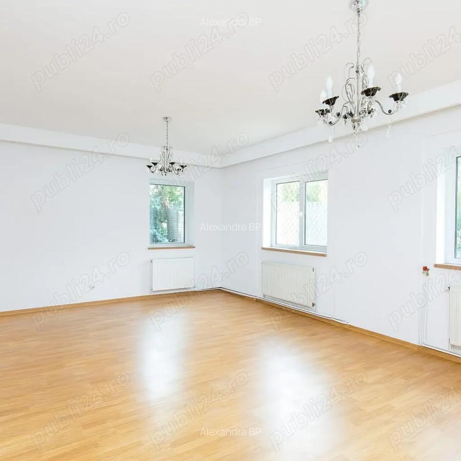 Apartament 3 camere la curte, bd. Basarabia, sector 3!!! - 2