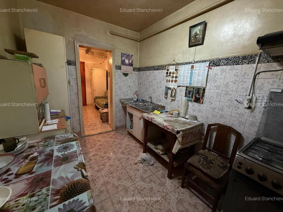 Apartament 2 camere decomandat | 60 mp | In Renovare | Zona Lujerului - 3