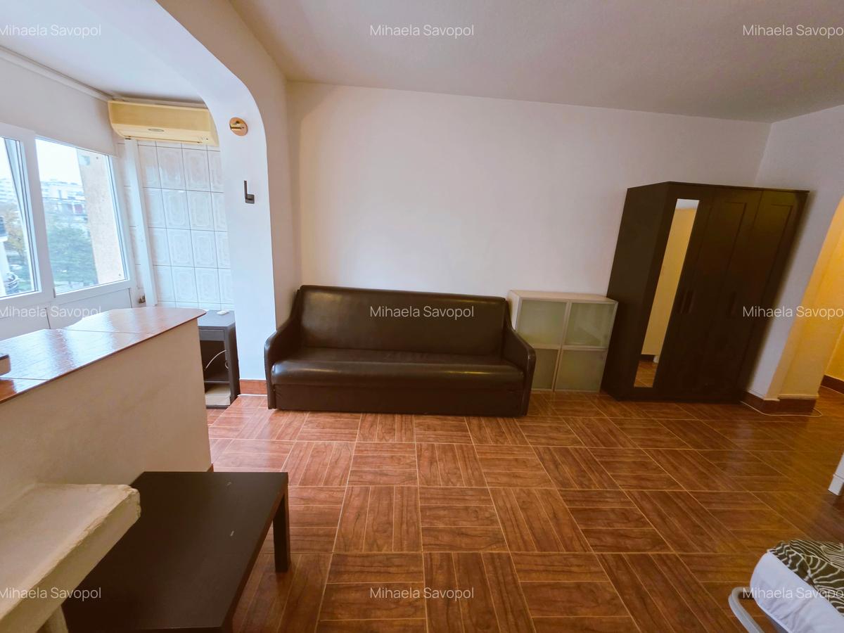 Garsoniera Sala Palatului - Hilton etajul 5 mobilata utilata bloc 1960 - 16