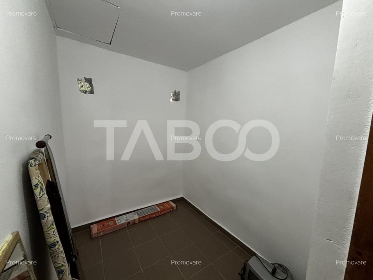 Casa individuala de vanzare renovata in 2024 Slimnic - 8