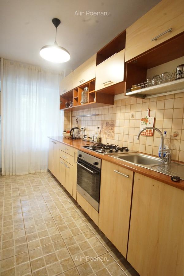 Timpuri Noi Nerva Traian  Garsoniera la cheie Decomandata et. 1 Bloc Reabilitat - 1