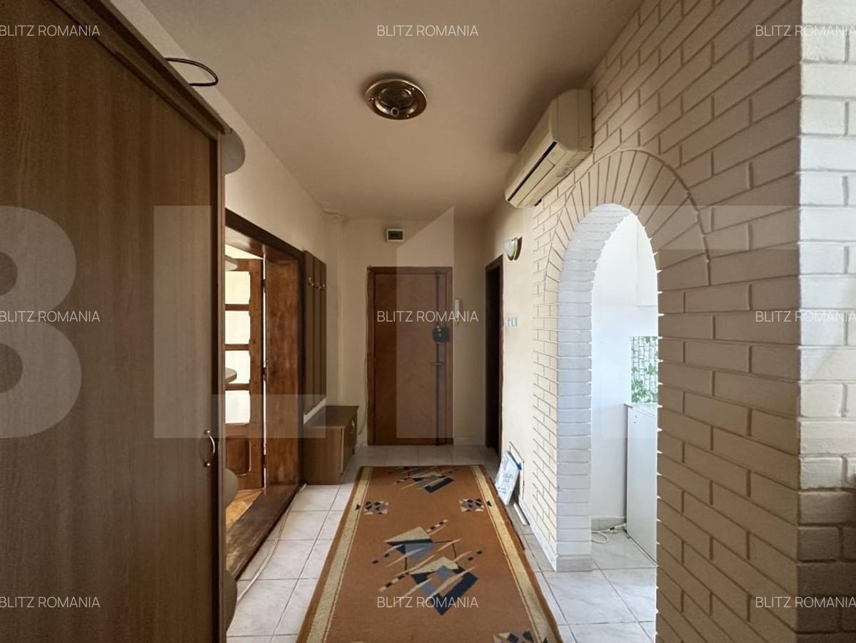 Apartament de vanzare, cu 3 camere, 2 bai, zona Iulius Town - 6