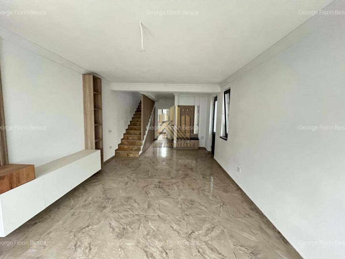 Casa tip duplex Sanpetru Comision 0 - 3 Casa tip duplex Sanpetru Comision 0 - 3