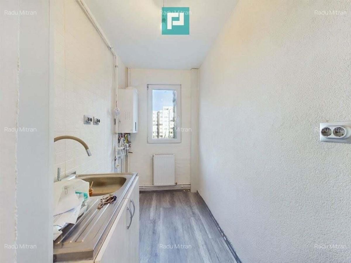 Apartament 3 camere pe str Hateg in Vlaicu - 13