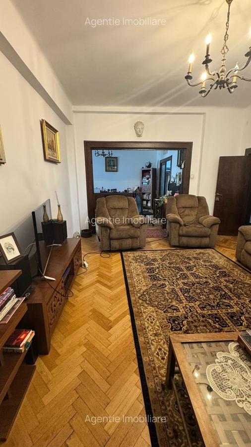 4 camere Magheru, interbelic, circular,2 balcoane, 2 băi geam, terasă, boxă, ASE - 20