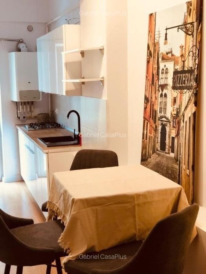 Apartament cu 2 camere decomandat în Central - 2