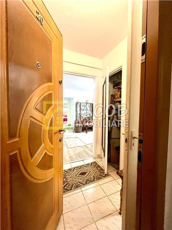 Apartament cu doua camere semidecomandate, zona Aviatori, Bacau - 1