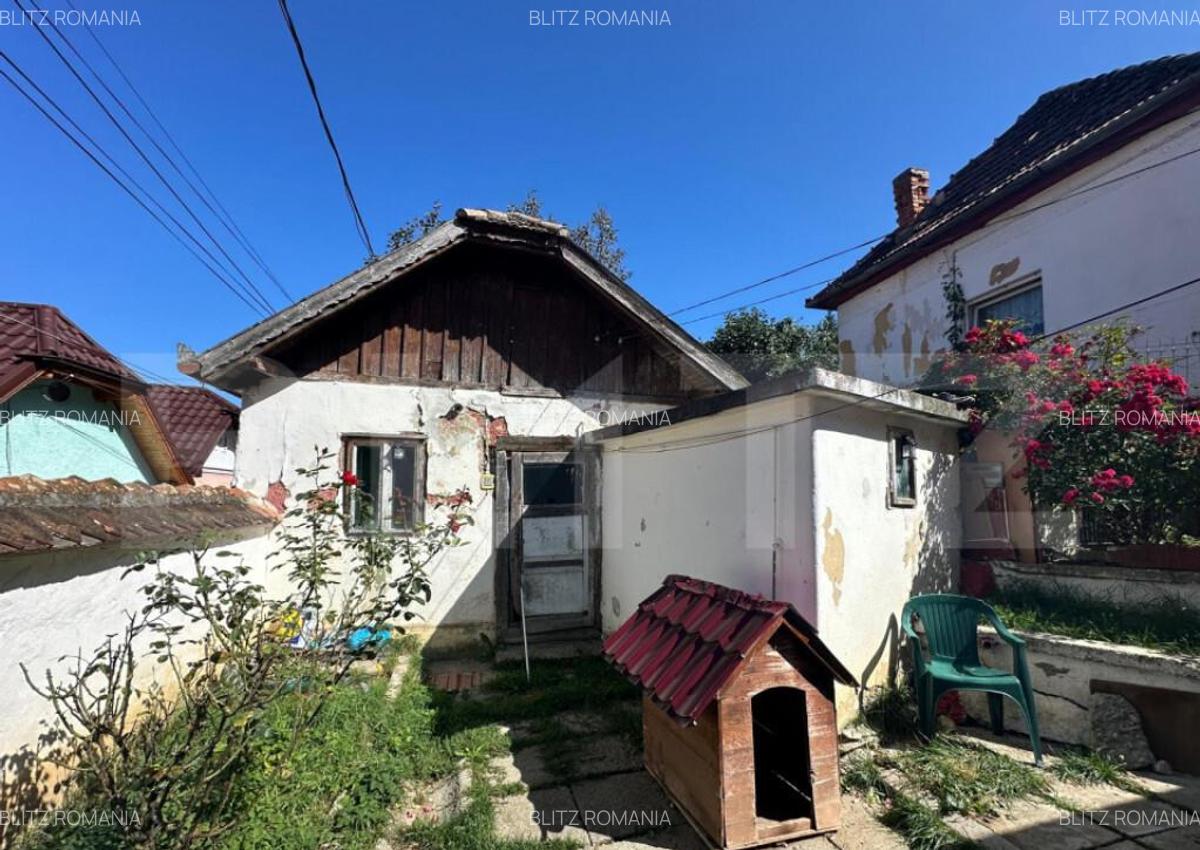 Casa individuala de vanzare, cu anexa si curte, zona Schei - 12