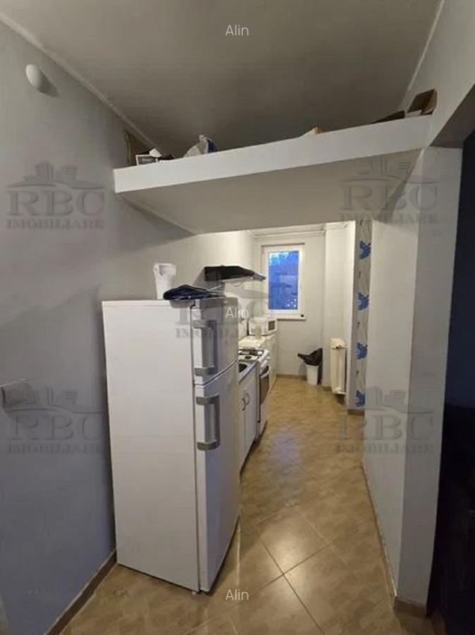 Apartament cu 3 camere semidecomandat, mobilat în Plopilor - 2