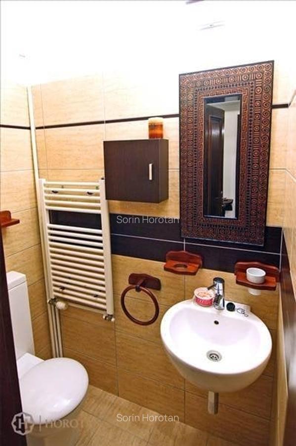 Apartament in conditii excelente situat central, garaj inclus - 7