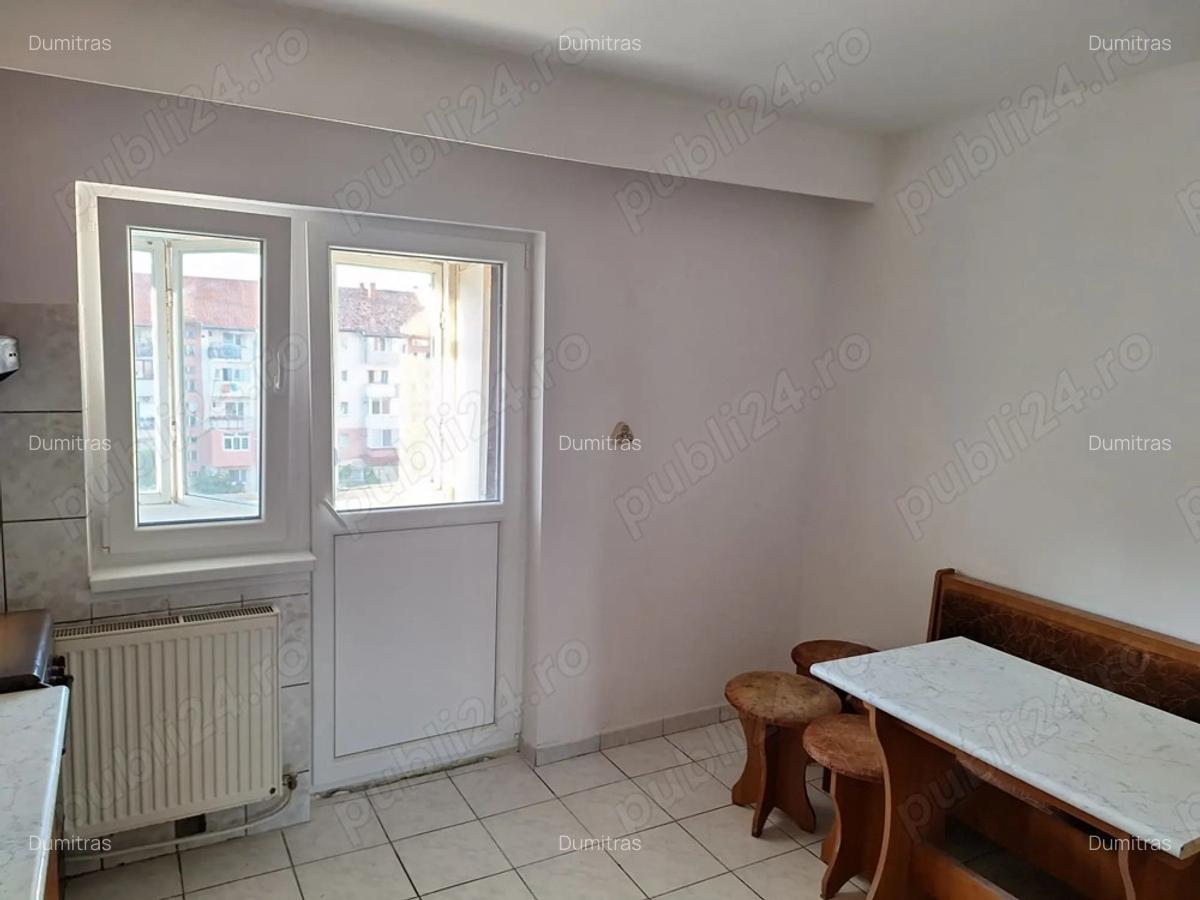 Apartament 2 camere Carpati II - 2