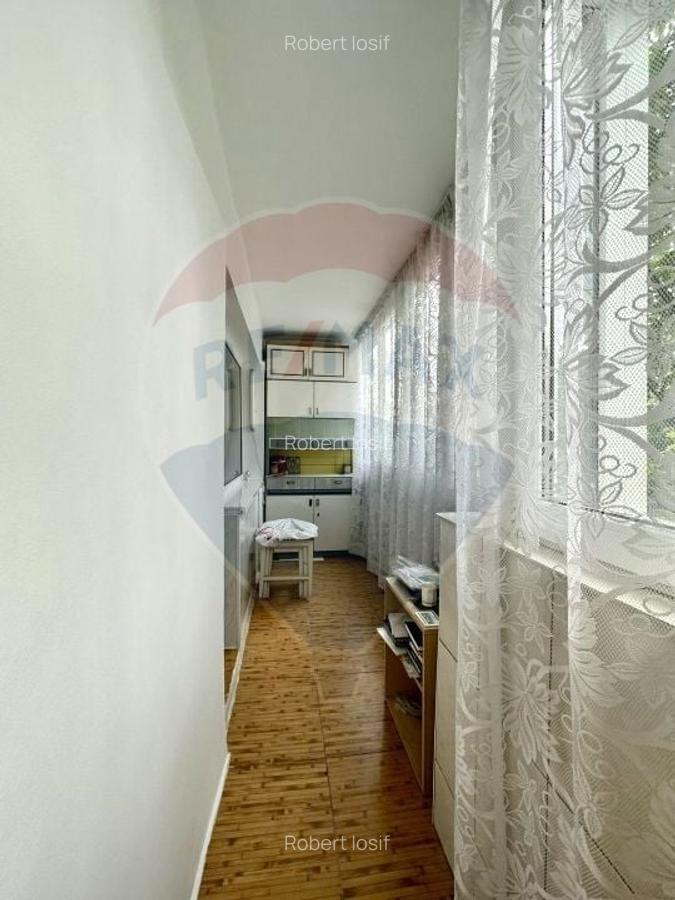 Apartament 3 camere de vanzare pe Soseaua Nicolae Titulescu, sector 1 - 9