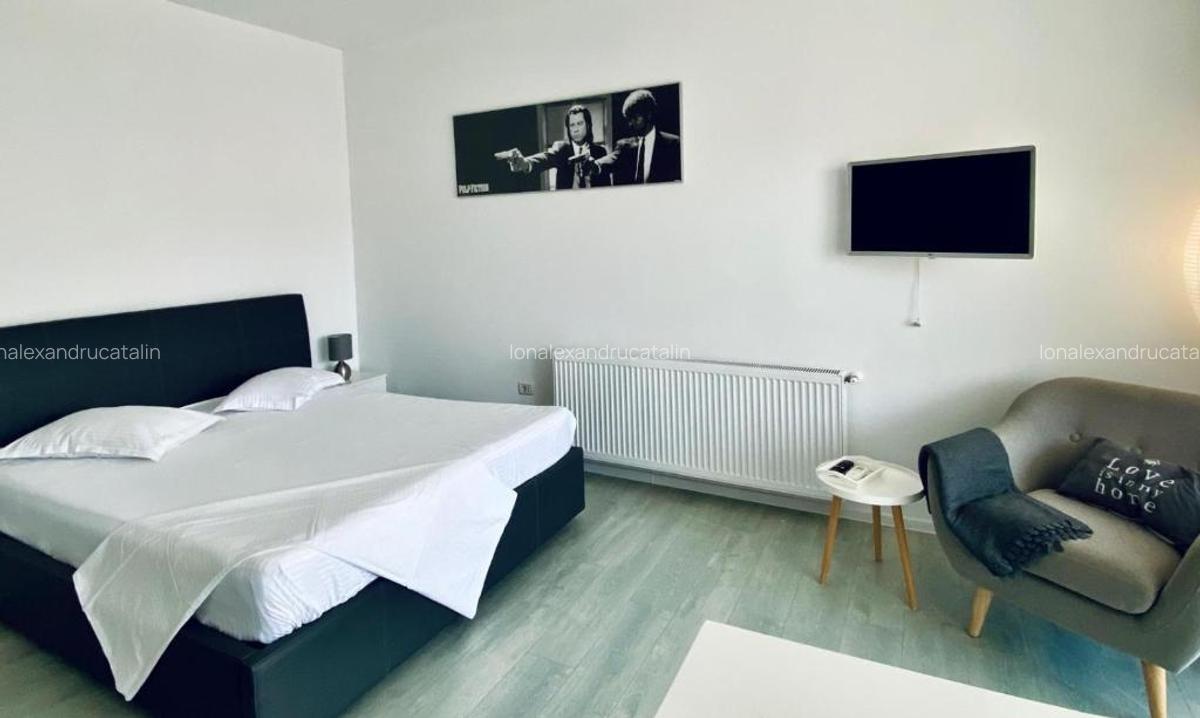 Mamaia Nord- Garsoniera 40mp mobilata-utilata, termen lung, la 30m de plaja - 2