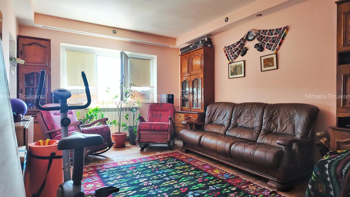 Vindem apartament in Navodari cu 3 camere - 2