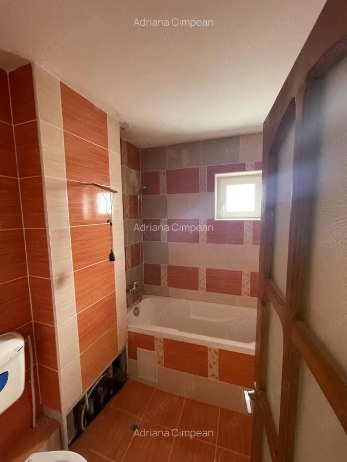 De vanzare apartament cu 3 camere, etajul 2, Dealul Florilor - 13