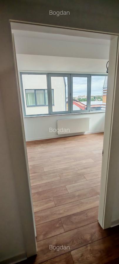 Apartament cu 4 camere decomandat în Străulești - 8