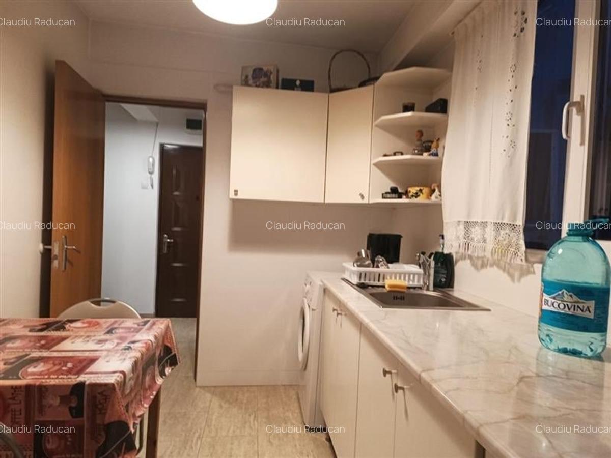 Apartament cu 2 camere decomandat în Giurgiului - 9