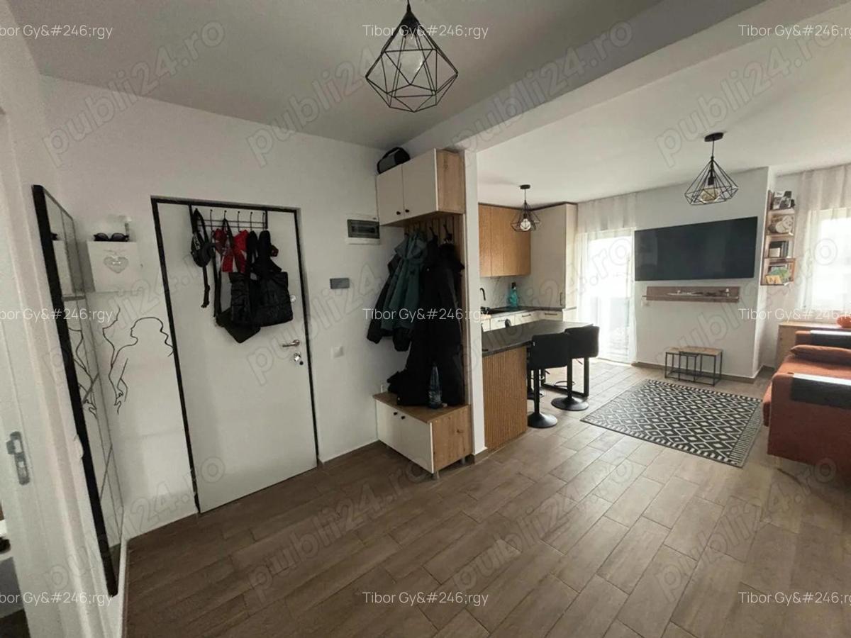 Inchiriez apartament cu 3 camere si curte str. Pietroasa, Apahida - 7