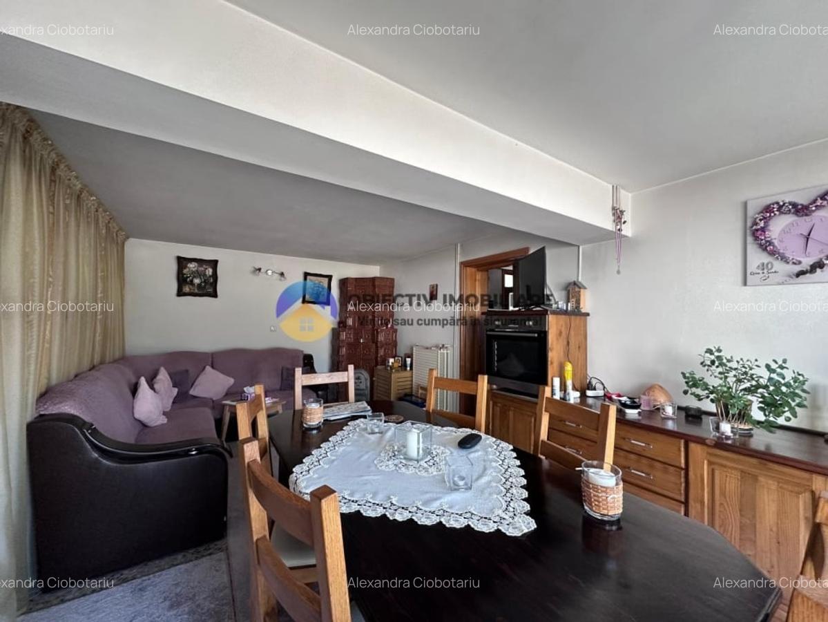 Casa cu priveliste spectaculoasa spre munte - Piatra Neamt - 12