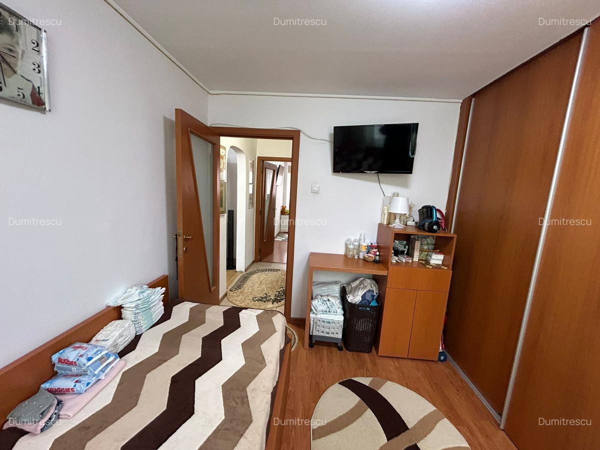 Titan Ozana 3 Camere Etaj 2 Centrala Proprie Instalatii Schimbate - 7