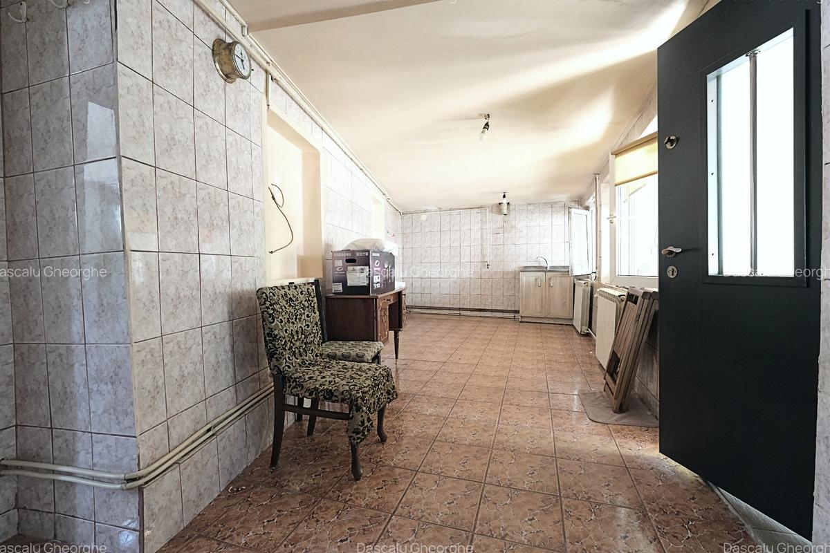TEI TOBOC - Petricani, casa exceptionala din caramida, 4 camere si 200 mp. teren - 6
