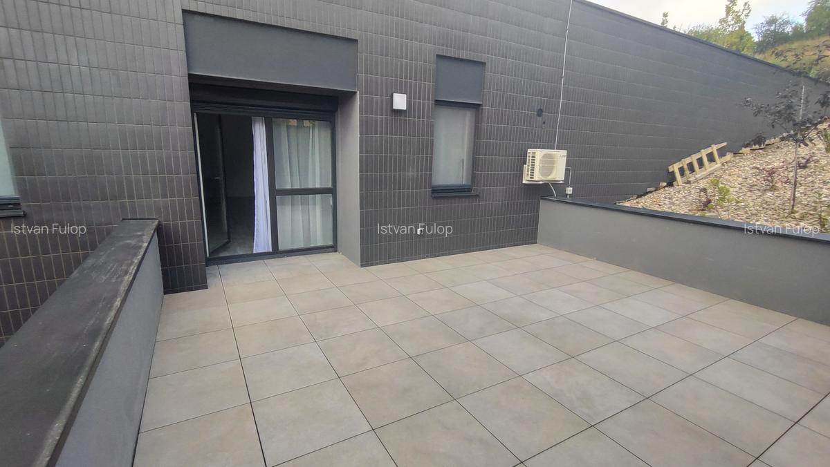 Inchiriez apartament 2 camere, garaj, terasa - 14