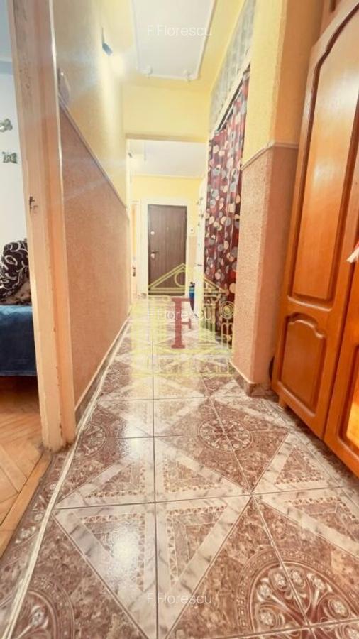 Apartament cu 3 camere! - 2
