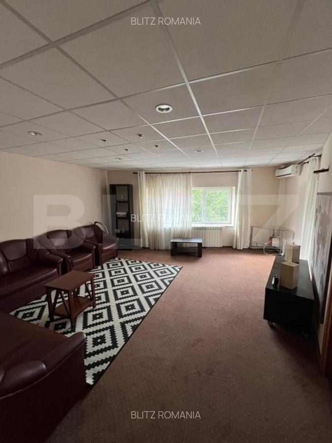 Apartament de 3 camere, 100mp, zona UMF - 1