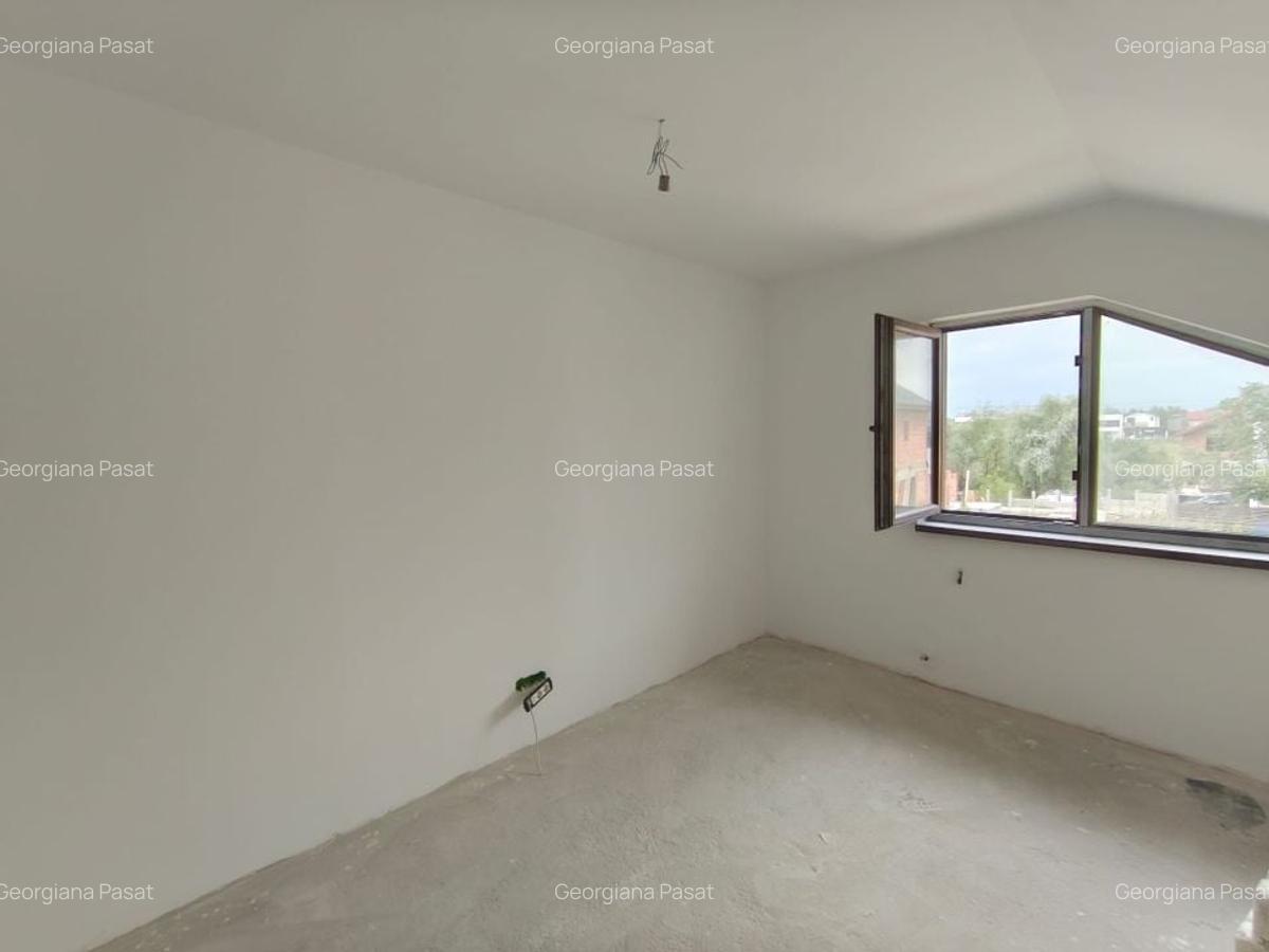 Vila individuala 5 camere- 385mp curte - 3