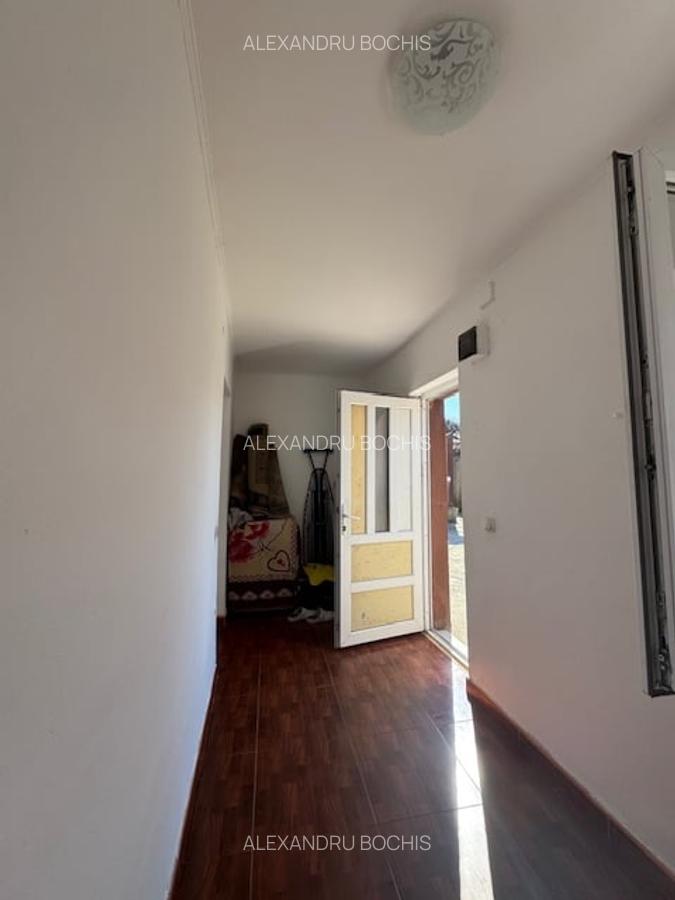 Casă cu 4 camere în Palazu Mare - 4