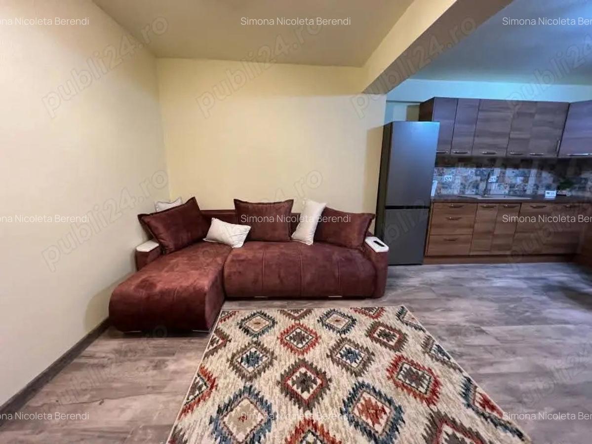 Inchiriez apartament 2 camere din 15 august - 2