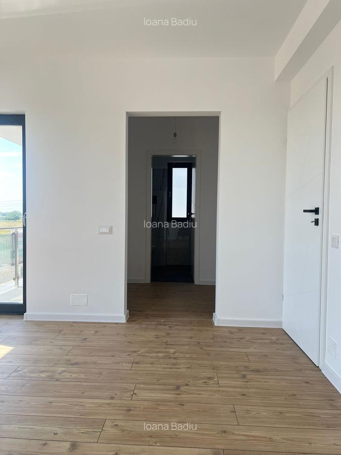 Vila individuala - 5 camere - 3 bai - beci- Teren 330 mp - 17