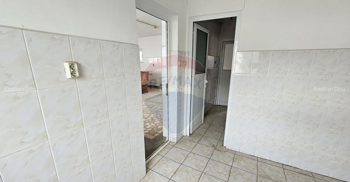 Complex comercial de 340mp in zona Obcini-Suceava - 8