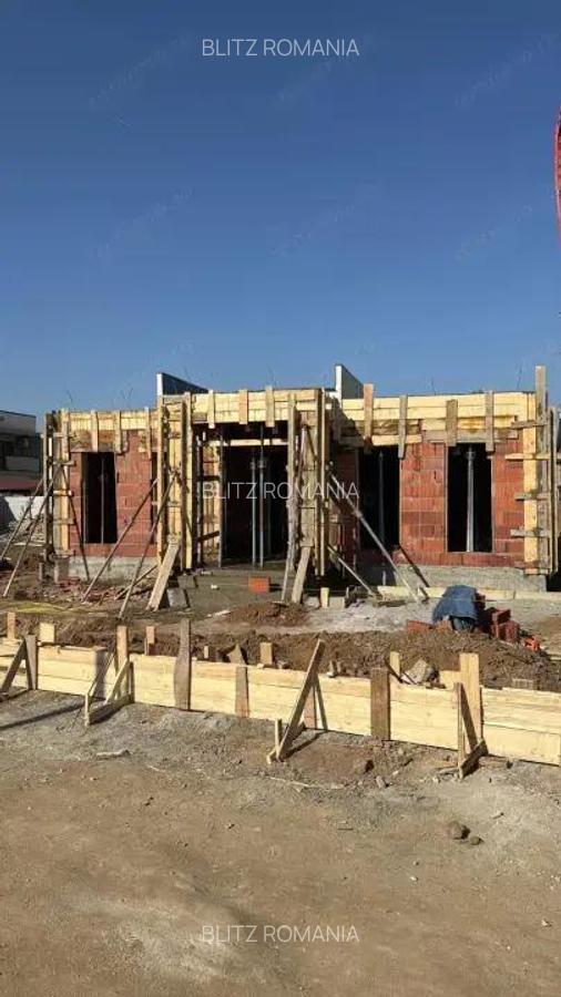 Casa , 105 mp , teren 350mp, zona Malu Mare - 6