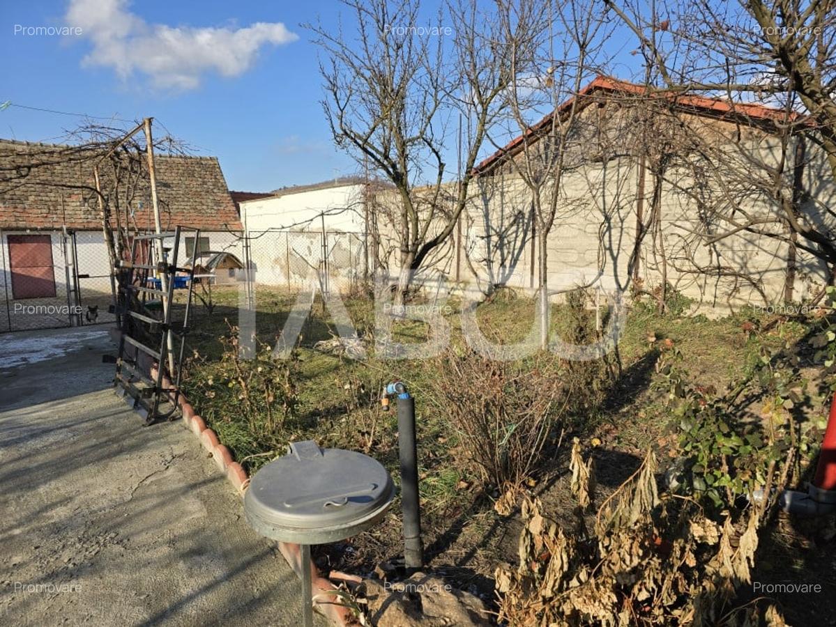 Casa individuala de vanzare 4 camere si curte 1310 mp Gusterita - 16