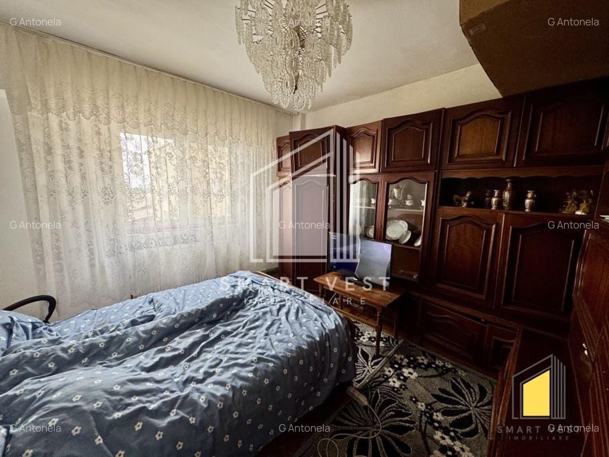 Apartament 4 camere de vanzare | 89 mp utili | Zona Micro 16 Careiului - 13