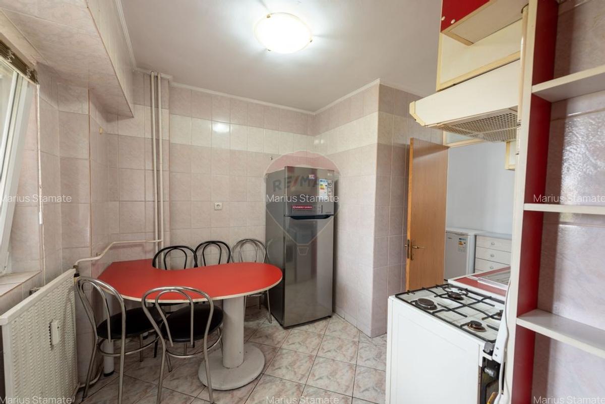 Apartament spatios de inchiriat, 3 camere, Bd. Mircea Voda - 13