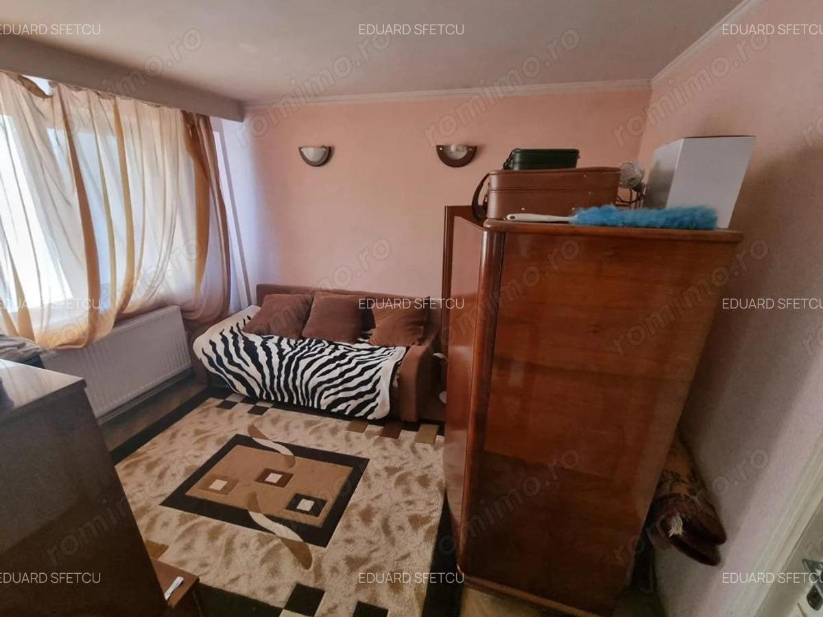 Apartament zona Piata Ovidiu - 2