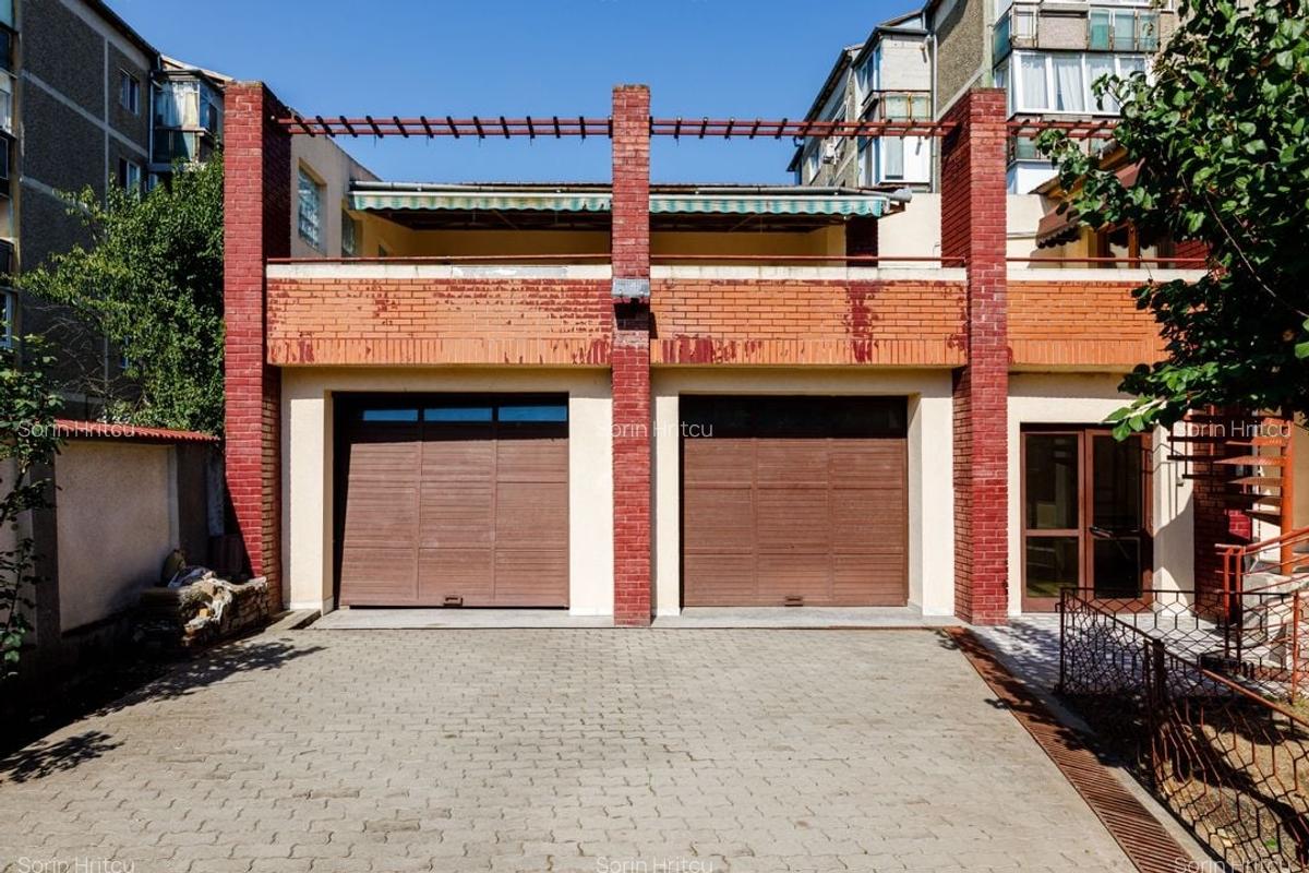 Casă cu etaj de vânzare zona Lipovei - locuință sau spațiu pentru afaceri - 39