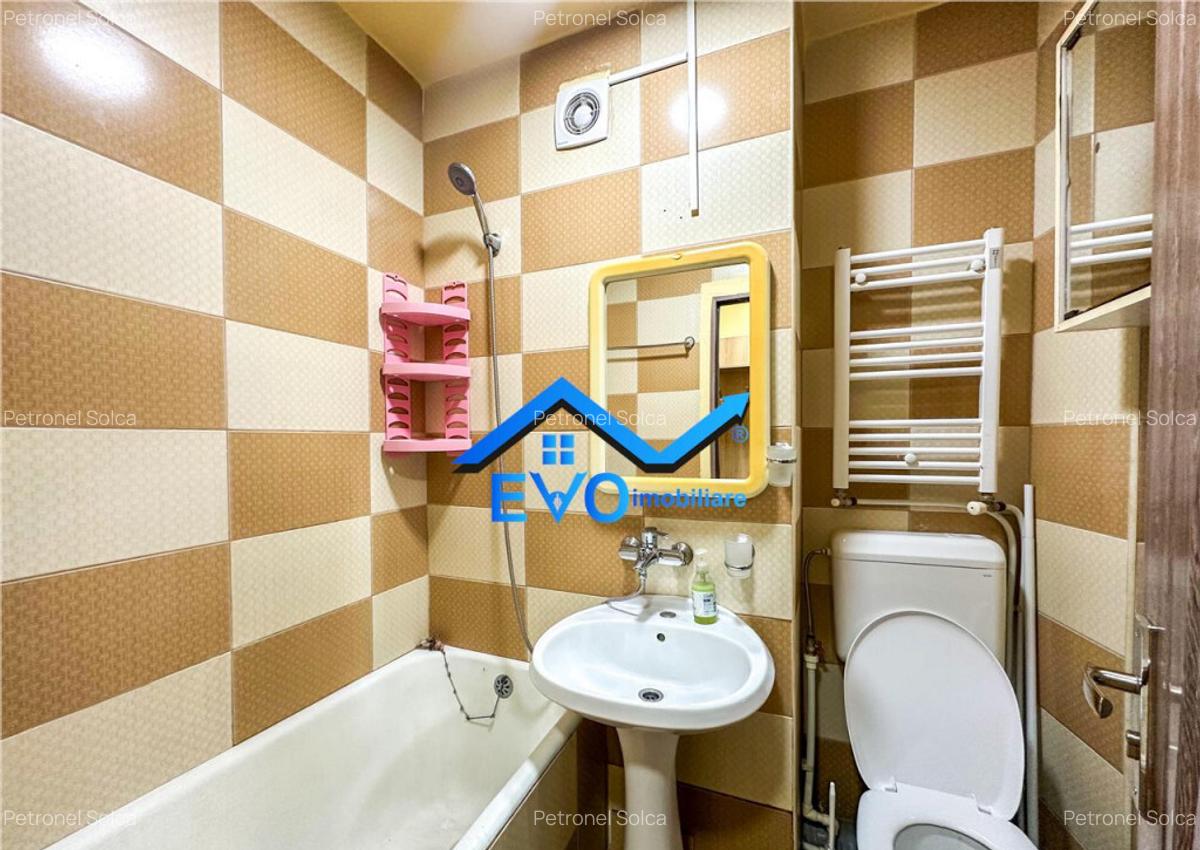 Apartament cu 2 camere, centrala termica, zona Alexandru cel - 7