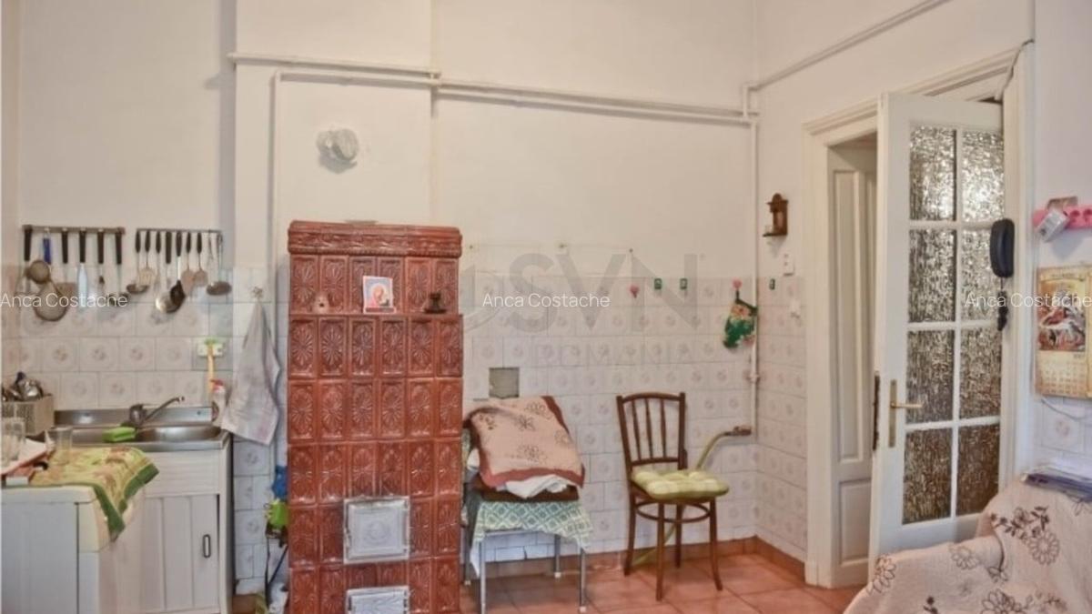 Apartament cu 6 camere decomandat în Cotroceni - 13