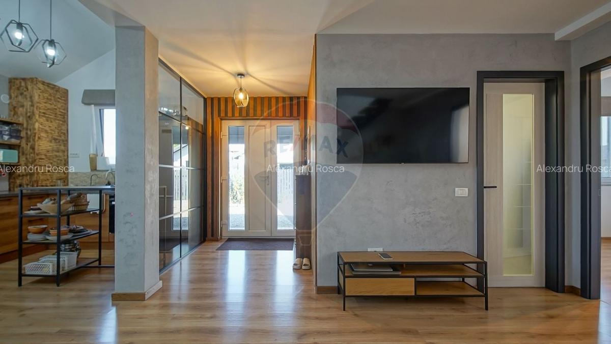 Casa tip duplex de vanzare - Str. Cavalului, cartier Stupini, Brasov - 13 Casa tip duplex de vanzare - Str. Cavalului, cartier Stupini, Brasov - 13