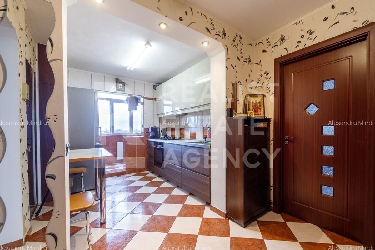 Vânzare, apartament, 3 camere, zona Uverturii - 3