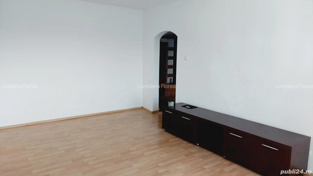 Inchiriez apartament 3 camere - 3