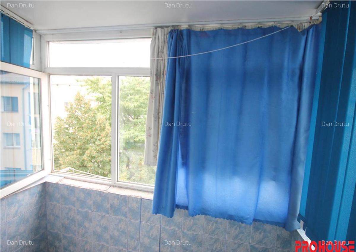 2 Camere decomandate mobilate - CORA - Insula de agrement - 3
