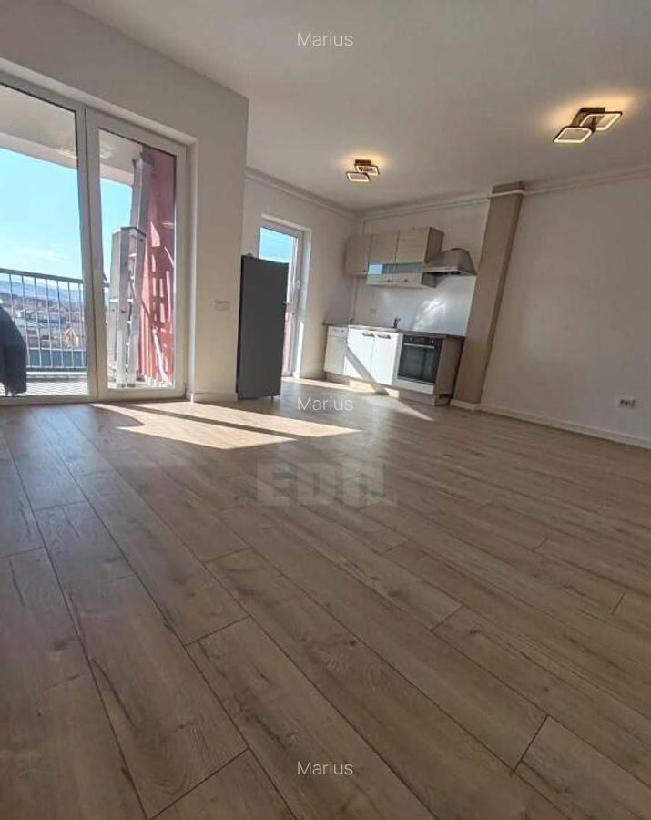 Apartament cu 2 camere, zona Vivo - 3